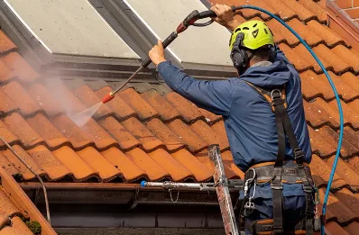 Démoussage et hydrofuge de toiture à Houlle