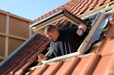 Pose de fenêtres de toit Velux à Houlle